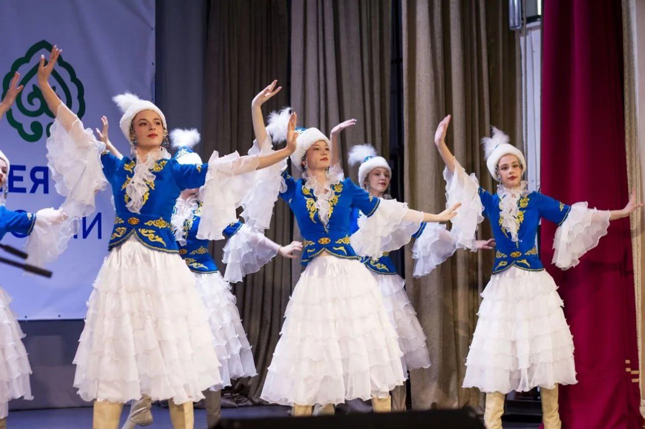 В республике прошел Х региональный фестиваль «В дружбе народов – единство России!» В республике прошел Х региональный фестиваль «В дружбе народов – единство России!»