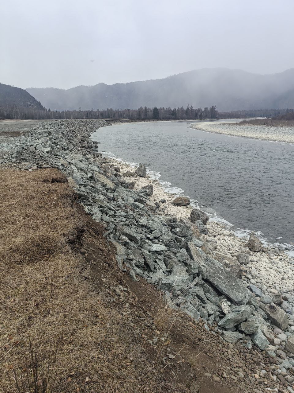 Сотрудники Горно-Алтайавтодора в этом году отремонтировали размытые и разрушенные участки автомобильной дороги вблизи с. Мараловодка Усть-Коксинского района Сотрудники Горно-Алтайавтодора в этом году отремонтировали размытые и разрушенные участки автомобильной дороги вблизи с. Мараловодка Усть-Коксинского района