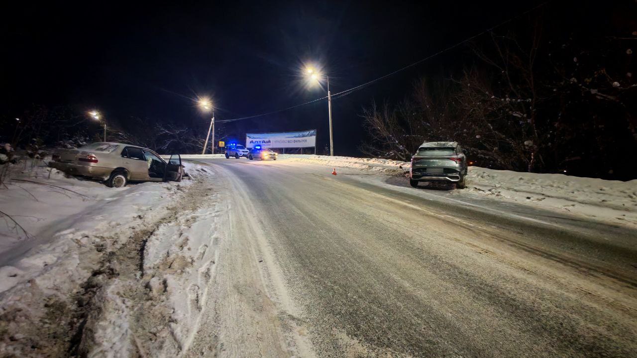 В Горно-Алтайске нетрезвый, лишенный права управления транспортными средствами, мужчина спровоцировал ДТП, в результате которого пострадала малолетняя девочка-пассажир В Горно-Алтайске нетрезвый, лишенный права управления транспортными средствами, мужчина спровоцировал ДТП, в результате которого пострадала малолетняя девочка-пассажир
