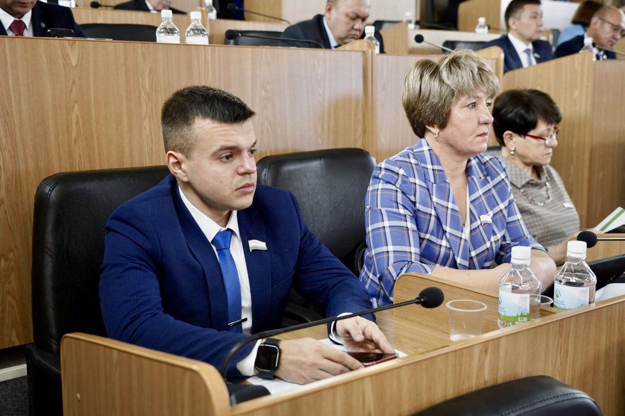 Сегодня на сессии Госсобрания – Эл Курултай утвердили республиканский бюджет на 2026–2028 годы Сегодня на сессии Госсобрания – Эл Курултай утвердили республиканский бюджет на 2026–2028 годы