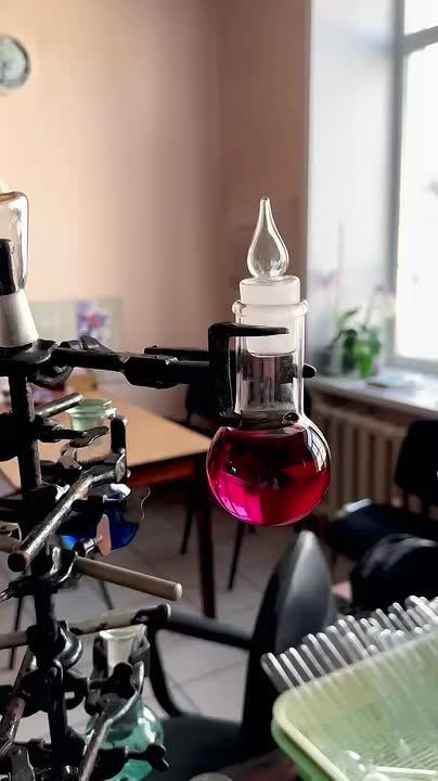 Химики такие химики, конечно