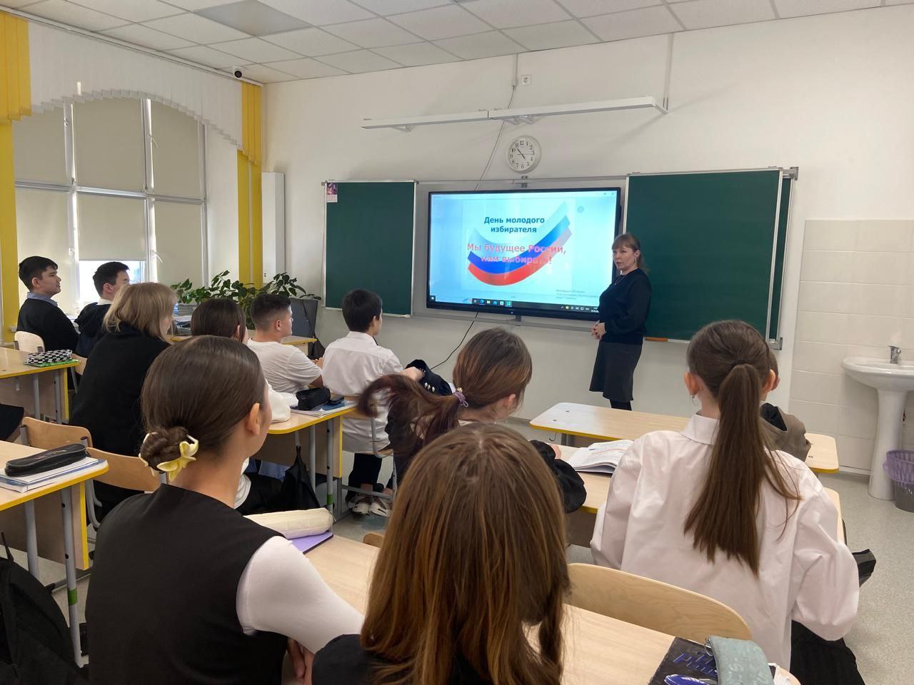 В территориальных и участковых избирательных комиссиях Республики Алтай подвели итоги деятельности за 2025 год по повышению правовой культуры молодых и будущих избирателей В территориальных и участковых избирательных комиссиях Республики Алтай подвели итоги деятельности за 2025 год по повышению правовой культуры молодых и будущих избирателей