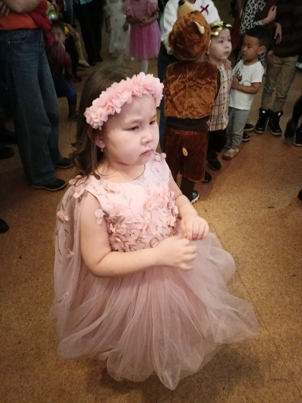 В Городском доме культуры полным ходом идёт новогодняя ёлка для детей участников СВО В Городском доме культуры полным ходом идёт новогодняя ёлка для детей участников СВО