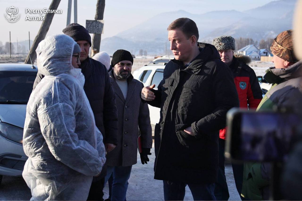 Глава Республики Алтай Андрей Турчак работает сегодня в Онгудайском районе, где в двух поселениях перед Новым годом были выявлены случаи пастереллёза у сельхозживотных Глава Республики Алтай Андрей Турчак работает сегодня в Онгудайском районе, где в двух поселениях перед Новым годом были выявлены случаи пастереллёза у сельхозживотных