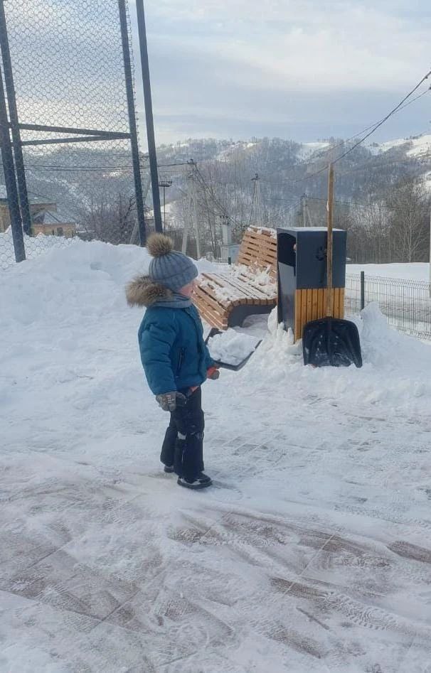 ТОС «Яблоневый сад» провел эту первую новогоднюю субботу активно ТОС «Яблоневый сад» провел эту первую новогоднюю субботу активно