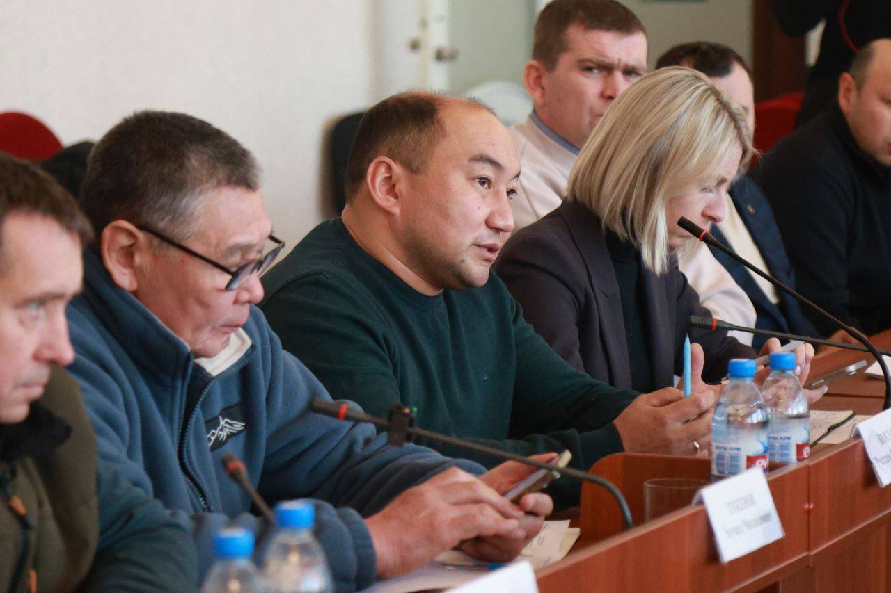 Александр Прокопьев: Сегодня с Главой Республики Алтай Андреем Анатольевичем Турчаком работаем в Онгудайском районе, где произошла вспышка пастереллеза у крупного рогатого скота Александр Прокопьев: Сегодня с Главой Республики Алтай Андреем Анатольевичем Турчаком работаем в Онгудайском районе, где произошла вспышка пастереллеза у крупного рогатого скота