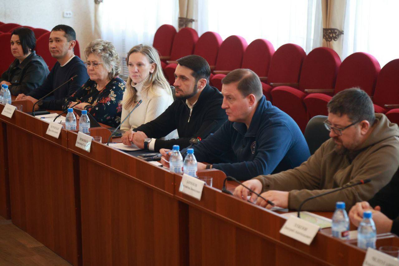 Александр Прокопьев: Сегодня с Главой Республики Алтай Андреем Анатольевичем Турчаком работаем в Онгудайском районе, где произошла вспышка пастереллеза у крупного рогатого скота Александр Прокопьев: Сегодня с Главой Республики Алтай Андреем Анатольевичем Турчаком работаем в Онгудайском районе, где произошла вспышка пастереллеза у крупного рогатого скота