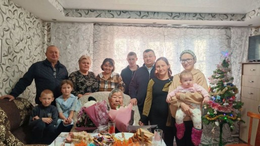 97-й день рождения отметила жительница села Горбуново Усть-Коксинского района Аксинья Князьевна Шатаева