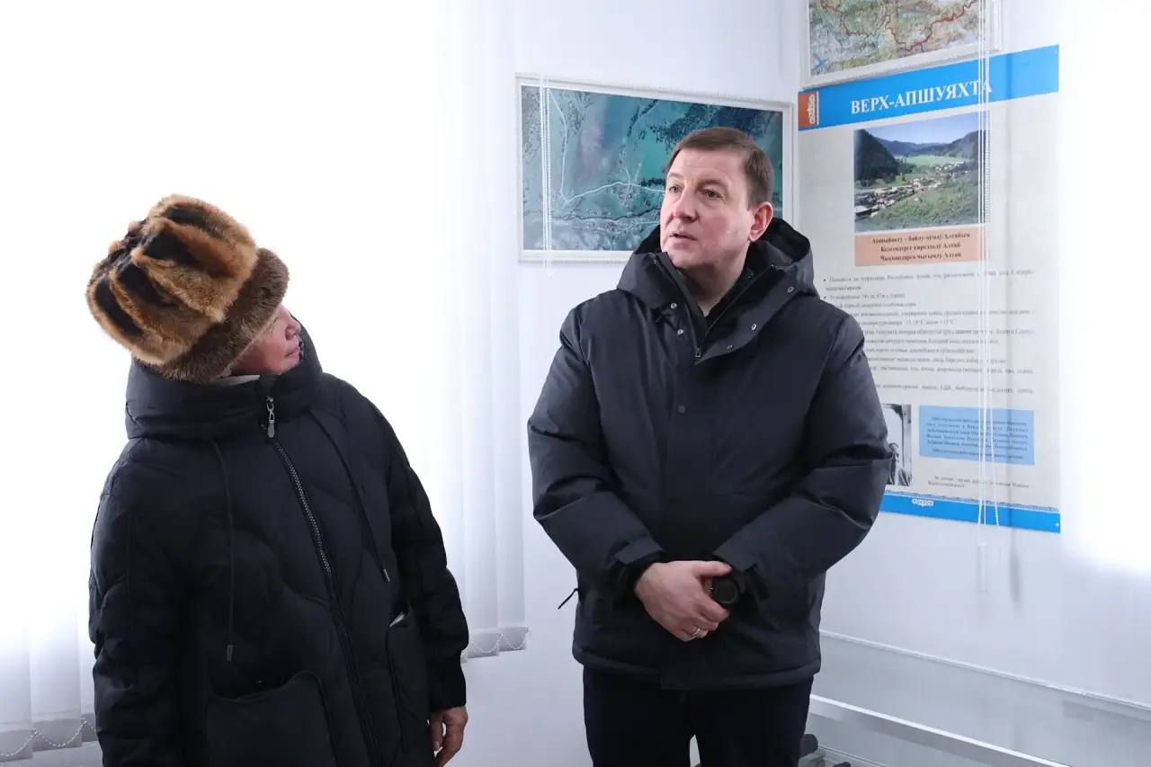 В Верх-Апшуяхте посетили мемориальный музей имени Валерия Ивановича Чаптынова – первого Главы Республики Алтай, нашего выдающегося земляка В Верх-Апшуяхте посетили мемориальный музей имени Валерия Ивановича Чаптынова – первого Главы Республики Алтай, нашего выдающегося земляка