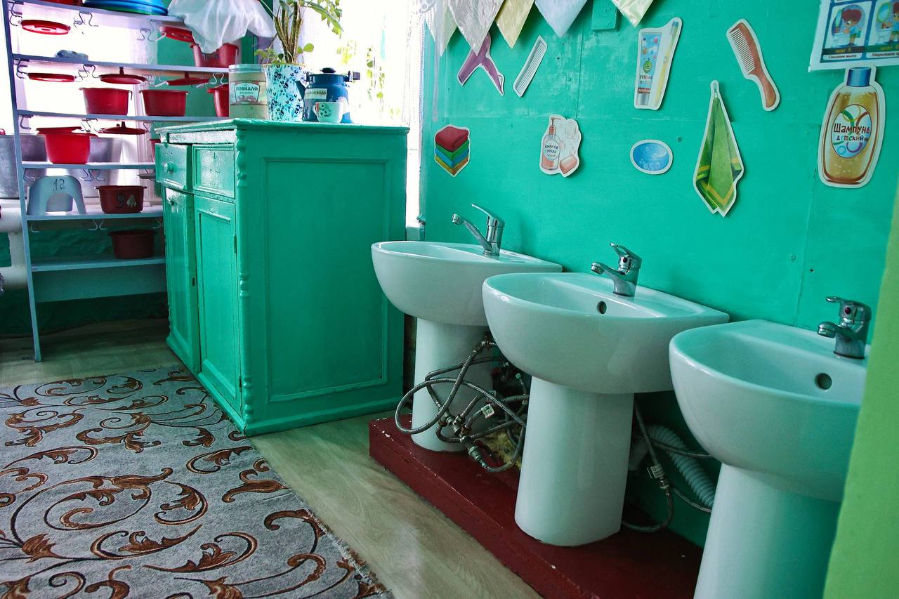 Андрей Турчак: Здание детского сада «Зоренька» в селе Мыюта можно назвать «ровесником Ильича» Андрей Турчак: Здание детского сада «Зоренька» в селе Мыюта можно назвать «ровесником Ильича»