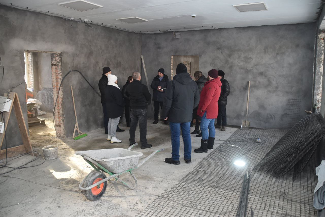 Мэр Горно-Алтайска Ольга Сафронова провела первую в этом году планерку на объектах, где идут работы по строительству и ремонту Мэр Горно-Алтайска Ольга Сафронова провела первую в этом году планерку на объектах, где идут работы по строительству и ремонту