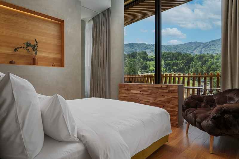 Пятизвездочный отель «Манжерок» стал первым на Алтае, сертифицированным по стандарту China Friendly Пятизвездочный отель «Манжерок» стал первым на Алтае, сертифицированным по стандарту China Friendly