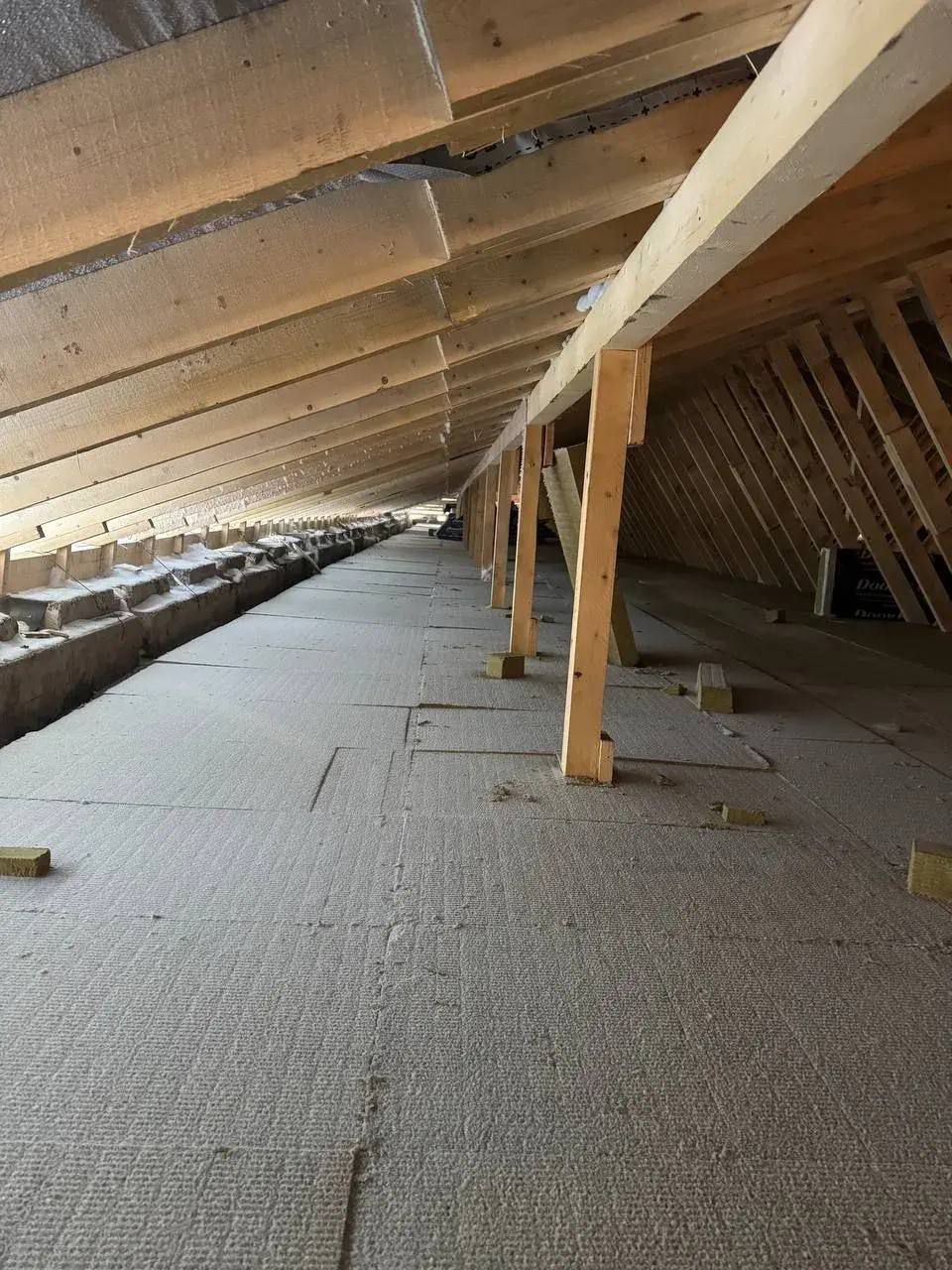 В селе Ынырга полным ходом идёт капитальный ремонт детского сада В селе Ынырга полным ходом идёт капитальный ремонт детского сада