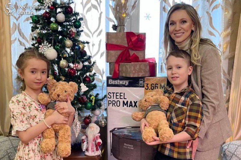 Мечты под новогодней ёлкой сбываются в Горном Алтае Мечты под новогодней ёлкой сбываются в Горном Алтае