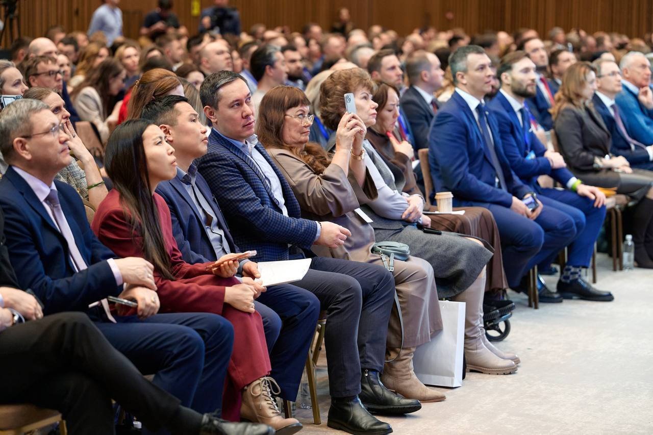 Александр Прокопьев: В Республике Алтай на площадке всесезонного курорта «Манжерок» проходит съезд лидеров «Опоры России» и Ассоциации «НП «Опора», который объединил представителей бизнеса, органов власти, а также экспертов... Александр Прокопьев: В Республике Алтай на площадке всесезонного курорта «Манжерок» проходит съезд лидеров «Опоры России» и Ассоциации «НП «Опора», который объединил представителей бизнеса, органов власти, а также экспертов...