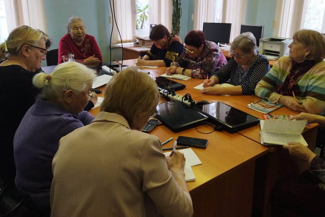 Клуб для пожилых «Онлайн» более 10 лет работает при управлении соцподдержки населения Горно-Алтайска