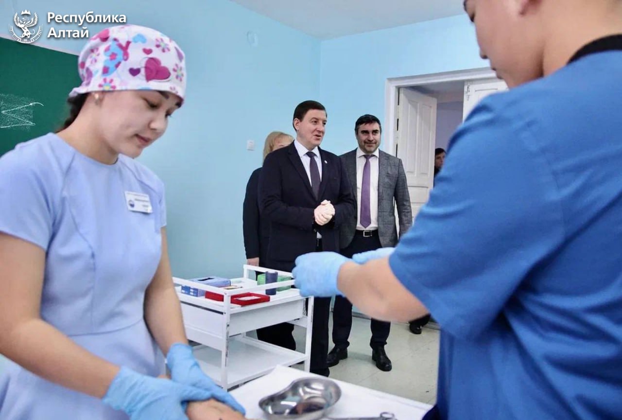 Старшекурсники медколледжа Горно-Алтайска отправятся в прифронтовые госпитали Луганской Народной Республики Старшекурсники медколледжа Горно-Алтайска отправятся в прифронтовые госпитали Луганской Народной Республики