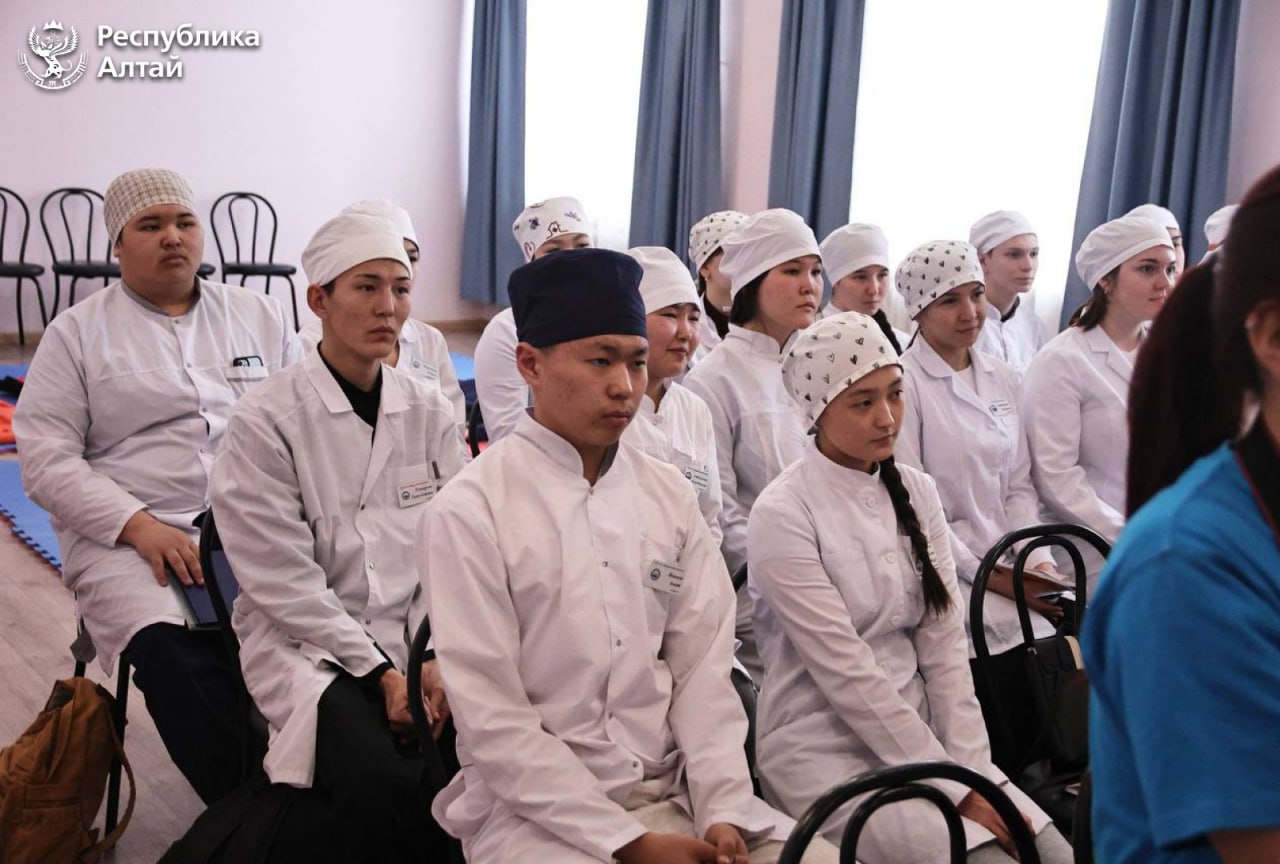 Старшекурсники медколледжа Горно-Алтайска отправятся в прифронтовые госпитали Луганской Народной Республики Старшекурсники медколледжа Горно-Алтайска отправятся в прифронтовые госпитали Луганской Народной Республики