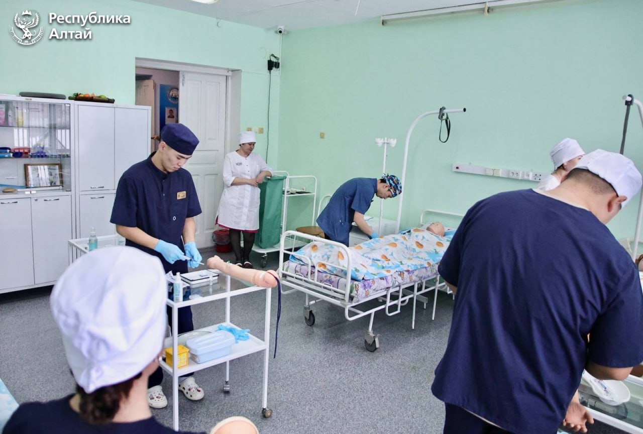 Старшекурсники медколледжа Горно-Алтайска отправятся в прифронтовые госпитали Луганской Народной Республики Старшекурсники медколледжа Горно-Алтайска отправятся в прифронтовые госпитали Луганской Народной Республики