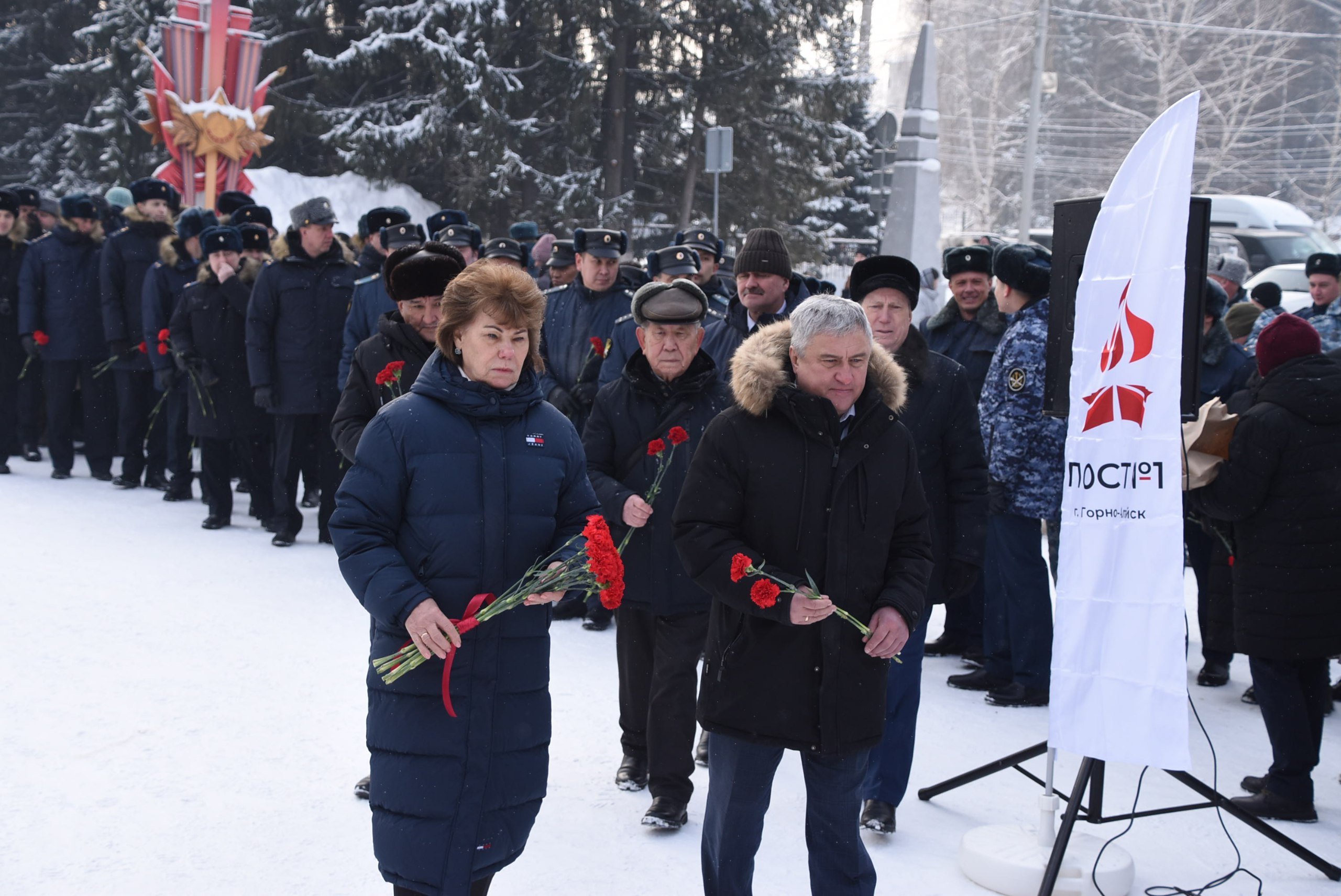 В Горно-Алтайске более 500 человек приняли участие в мероприятиях, посвященных 82-й годовщине полного освобождения Ленинграда от фашистской блокады В Горно-Алтайске более 500 человек приняли участие в мероприятиях, посвященных 82-й годовщине полного освобождения Ленинграда от фашистской блокады