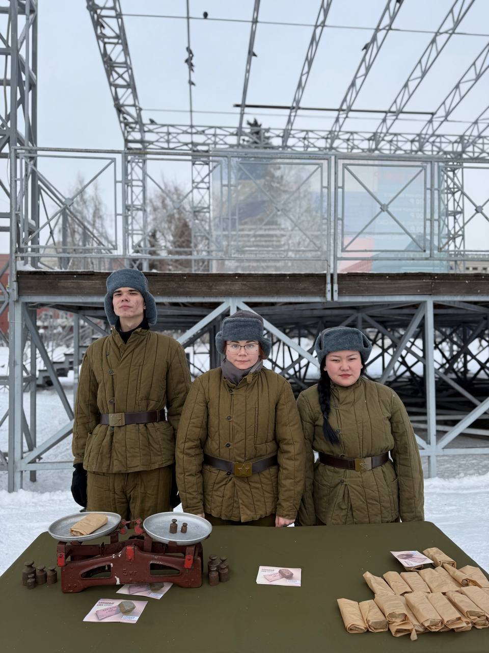 В Горно-Алтайске более 500 человек приняли участие в мероприятиях, посвященных 82-й годовщине полного освобождения Ленинграда от фашистской блокады В Горно-Алтайске более 500 человек приняли участие в мероприятиях, посвященных 82-й годовщине полного освобождения Ленинграда от фашистской блокады