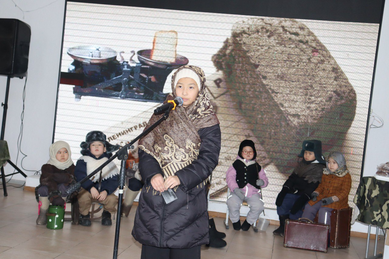 Акция «Блокадный хлеб» прошла по всей Республике Алтай в честь 82-й годовщины полного освобождения Ленинграда от фашистской блокады Акция «Блокадный хлеб» прошла по всей Республике Алтай в честь 82-й годовщины полного освобождения Ленинграда от фашистской блокады