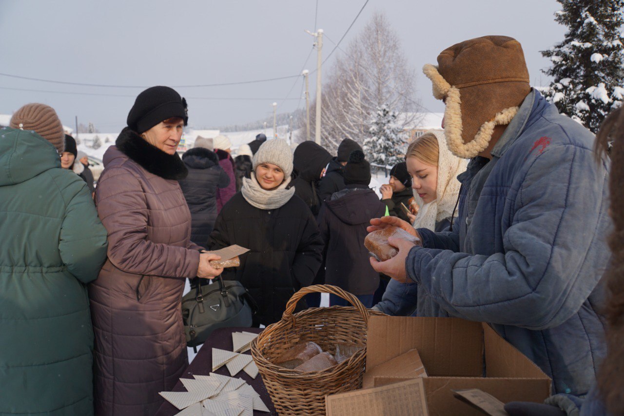 Акция «Блокадный хлеб» прошла по всей Республике Алтай в честь 82-й годовщины полного освобождения Ленинграда от фашистской блокады Акция «Блокадный хлеб» прошла по всей Республике Алтай в честь 82-й годовщины полного освобождения Ленинграда от фашистской блокады