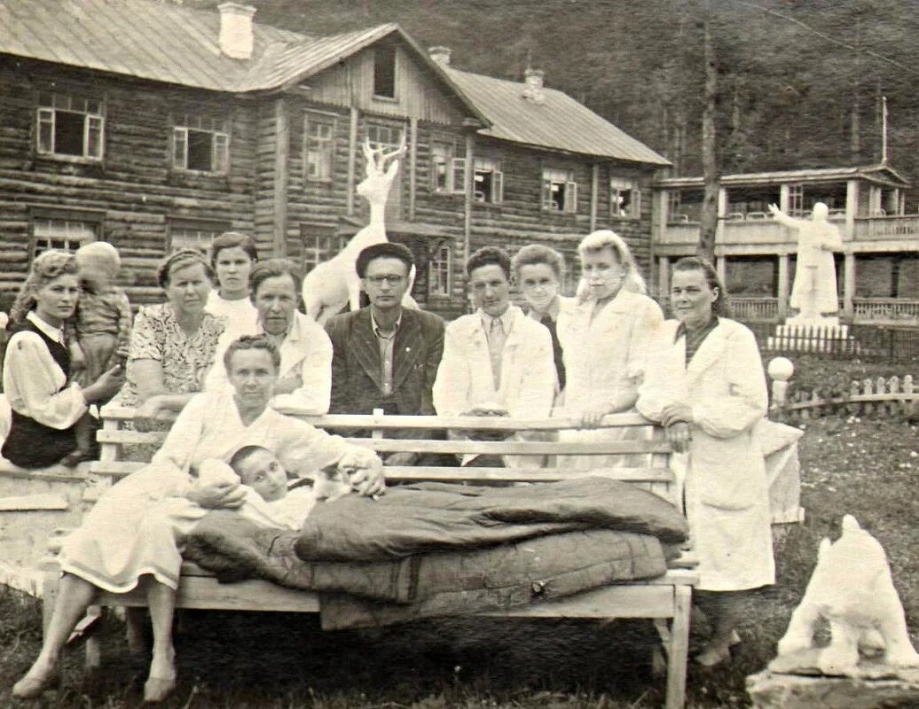 История спасения: как в алтайском Чемале появился детский противотуберкулёзный санаторий для эвакуированных ленинградцев История спасения: как в алтайском Чемале появился детский противотуберкулёзный санаторий для эвакуированных ленинградцев