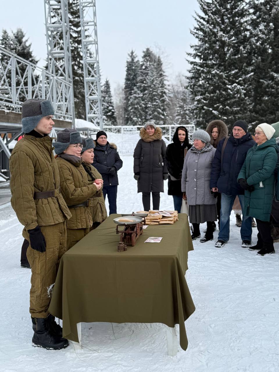В Горно-Алтайске более 500 человек приняли участие в мероприятиях, посвященных 82-й годовщине полного освобождения Ленинграда от фашистской блокады В Горно-Алтайске более 500 человек приняли участие в мероприятиях, посвященных 82-й годовщине полного освобождения Ленинграда от фашистской блокады