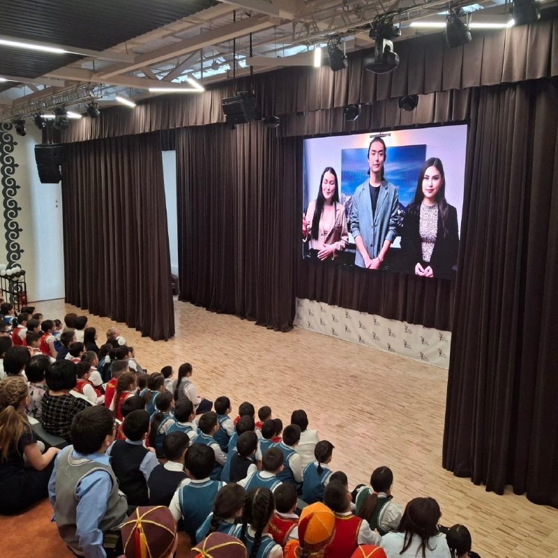 Три мультфильма на алтайском языке презентовали в городской школе № 7 им. Ю.Г. Сакашевой Три мультфильма на алтайском языке презентовали в городской школе № 7 им. Ю.Г. Сакашевой