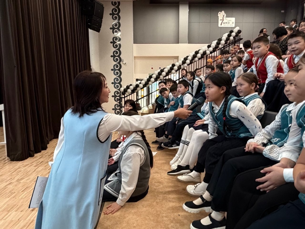 Три мультфильма на алтайском языке презентовали в городской школе № 7 им. Ю.Г. Сакашевой Три мультфильма на алтайском языке презентовали в городской школе № 7 им. Ю.Г. Сакашевой