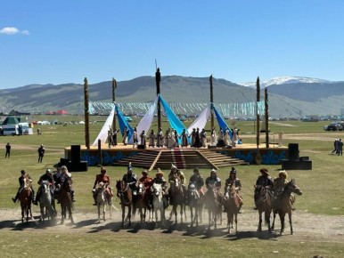 �� ���� ������� ������ � �����-��������