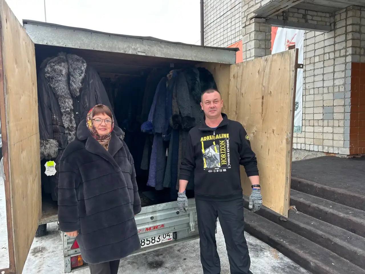 Неравнодушные жители продолжают поддерживать бойцов на фронте Неравнодушные жители продолжают поддерживать бойцов на фронте