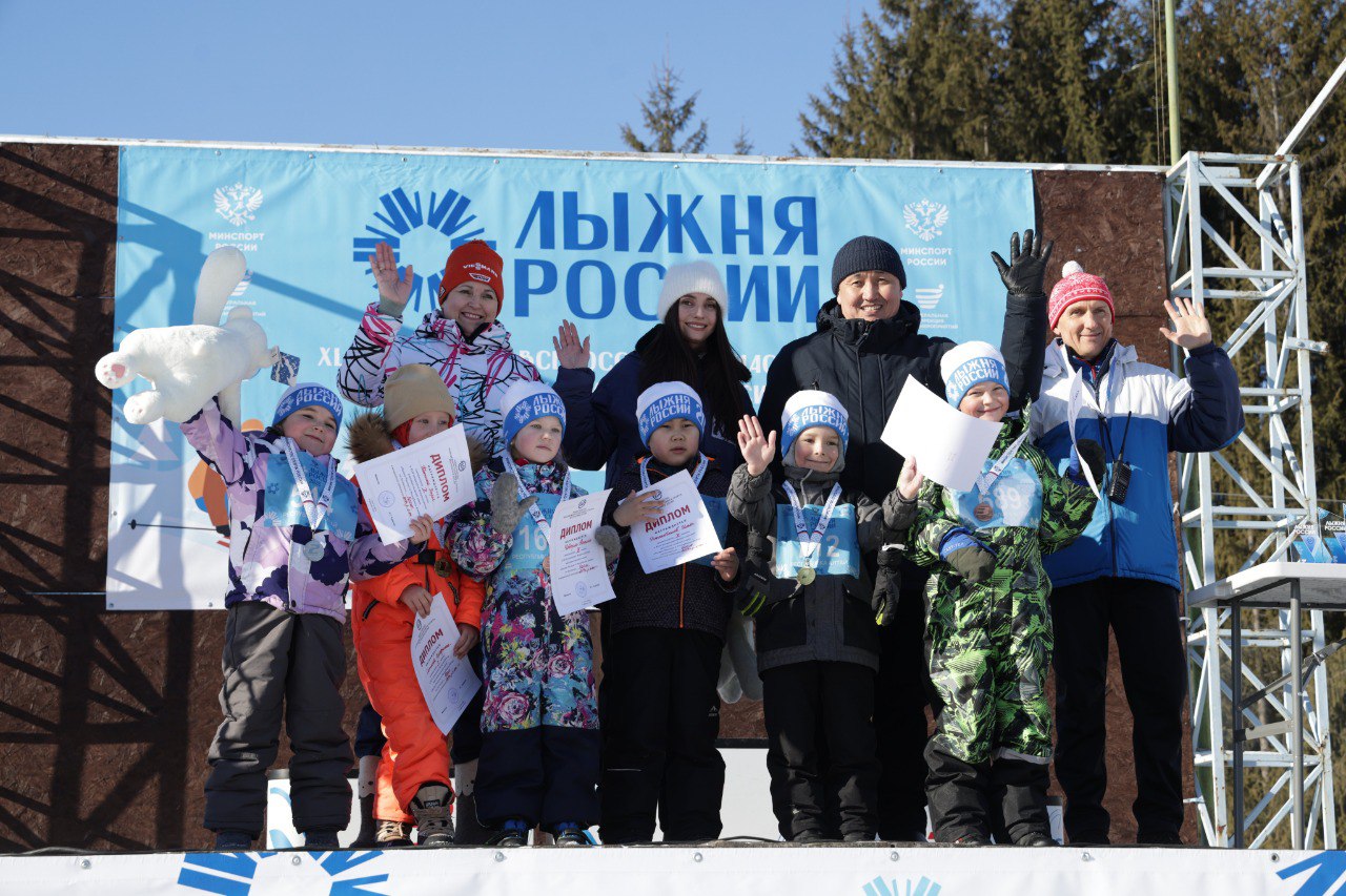Сотни лыжников, море улыбок и снежная сказка: Горно-Алтайск на Лыжне России! Сотни лыжников, море улыбок и снежная сказка: Горно-Алтайск на Лыжне России!