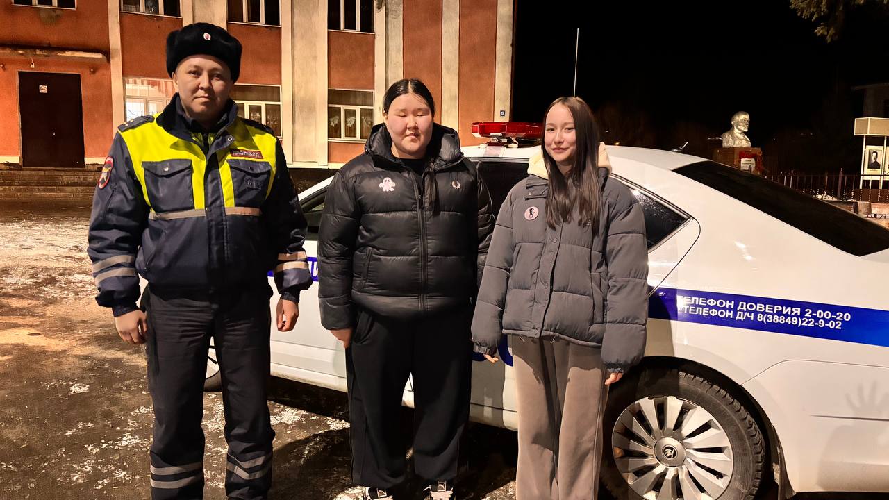 Безопасность на дороге: акция «Засветись» прошла в Шебалинском районе Безопасность на дороге: акция «Засветись» прошла в Шебалинском районе