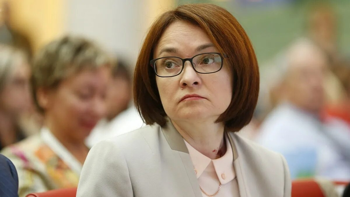 Миллионы граждан России теряют доступ к своим деньгам: причины и последствия блокировок банковских счетов