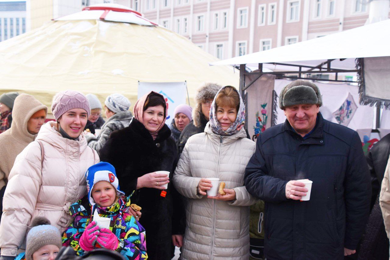 Ольга Сафронова: С праздником, с Масленицей, дорогие жители и гости Горно-Алтайска! Ольга Сафронова: С праздником, с Масленицей, дорогие жители и гости Горно-Алтайска!