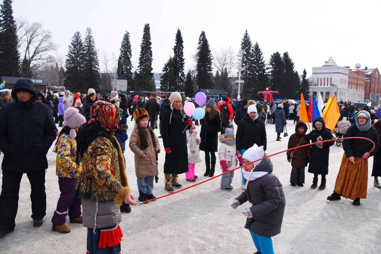 Ольга Сафронова: С праздником, с Масленицей, дорогие жители и гости Горно-Алтайска! Ольга Сафронова: С праздником, с Масленицей, дорогие жители и гости Горно-Алтайска!