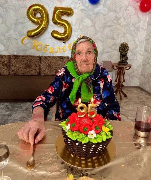 Жительнице Маймы, труженице тыла Анне Георгиевне Врадий исполнилось 95 лет