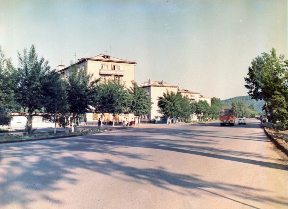 Проспект Коммунистический в районе Жилмассива, 1989 год