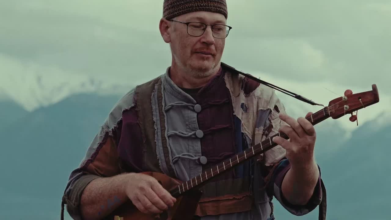 У «Новой Азии» вышел новый клип