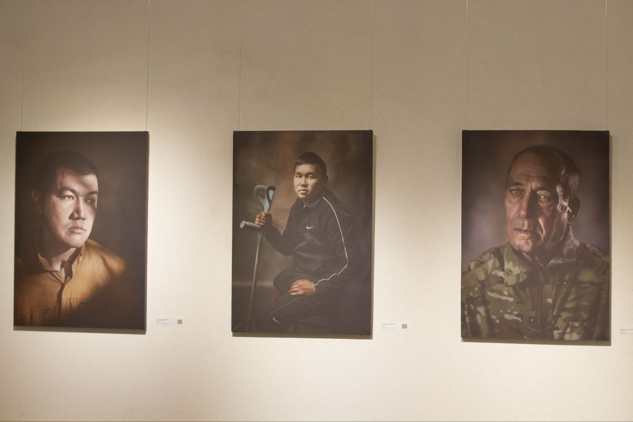 «Герои нашего времени» - выставка с таким названием открылась сегодня в Национальном музее им. А.В. Анохина «Герои нашего времени» - выставка с таким названием открылась сегодня в Национальном музее им. А.В. Анохина