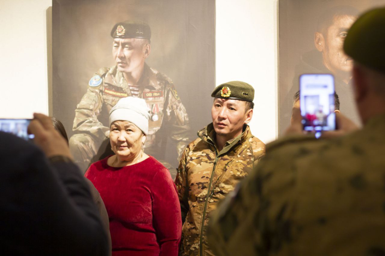 «Герои нашего времени» - выставка с таким названием открылась сегодня в Национальном музее им. А.В. Анохина «Герои нашего времени» - выставка с таким названием открылась сегодня в Национальном музее им. А.В. Анохина