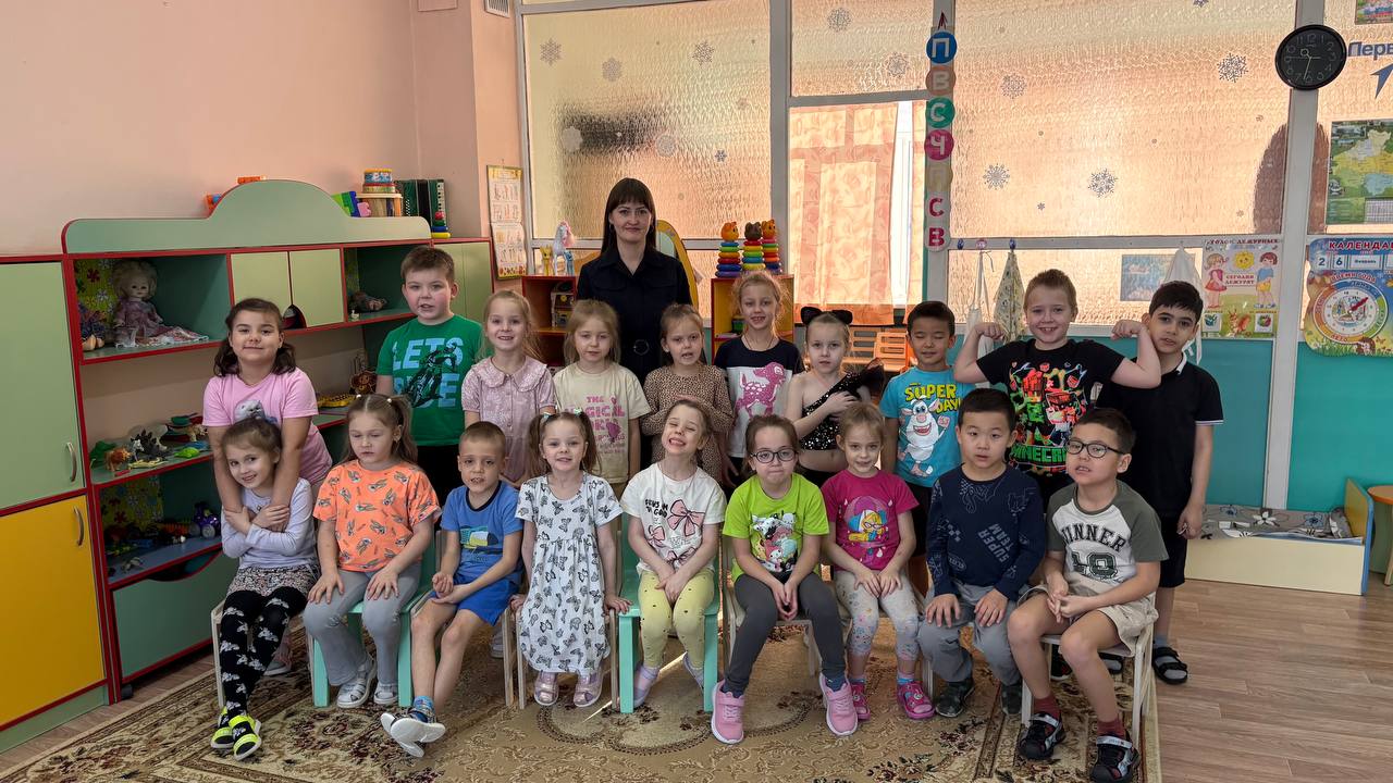 Сотрудник Госавтоинспекции посетила д/с «Олененок»