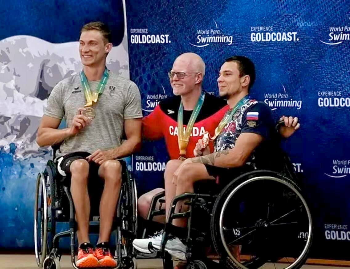 Паралимпиец Роман Жданов завоевал бронзу на международных соревнованиях по плаванью, выступая в составе сборной команды России