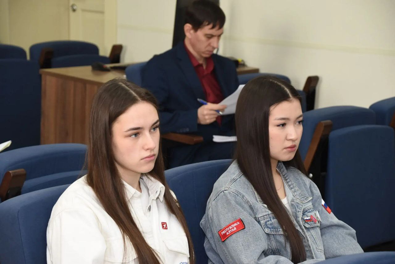 Ольга Сафронова: В конце прошлого года один из активистов Движения Первых предложил реализовать проект «День с Главой» Ольга Сафронова: В конце прошлого года один из активистов Движения Первых предложил реализовать проект «День с Главой»