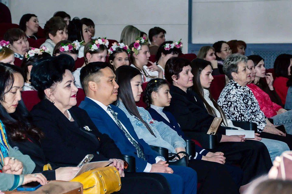 Ольга Сафронова: В конце прошлого года один из активистов Движения Первых предложил реализовать проект «День с Главой» Ольга Сафронова: В конце прошлого года один из активистов Движения Первых предложил реализовать проект «День с Главой»