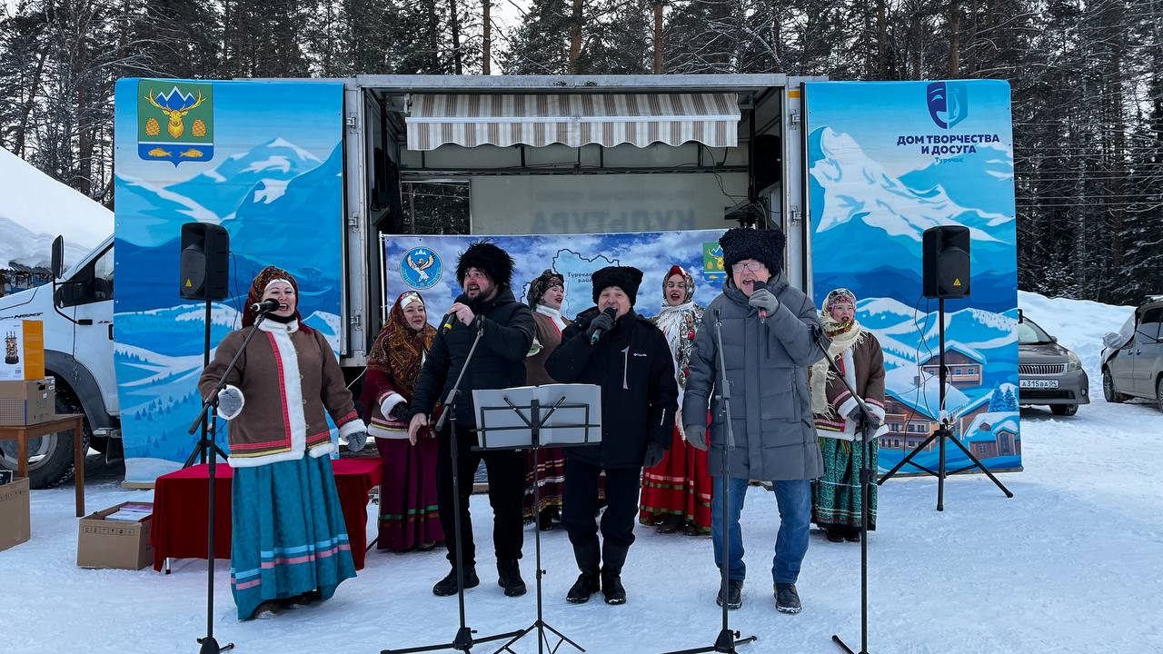 Фотоотчет с VI лыжного марафона «СалопТурSki», который сегодня прошел в Турочаке Фотоотчет с VI лыжного марафона «СалопТурSki», который сегодня прошел в Турочаке