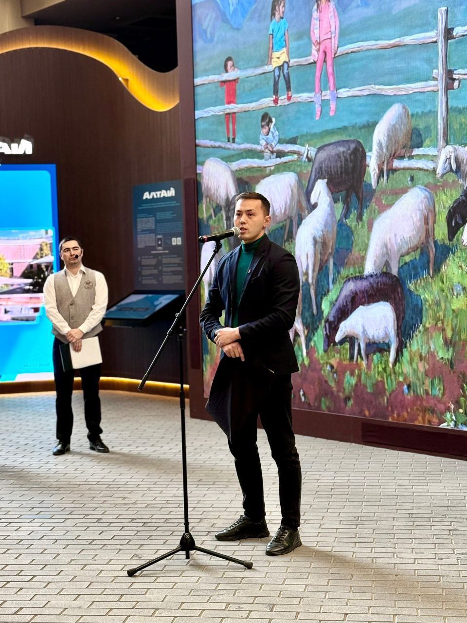 В Национальном музее открылась персональная выставка Игоря Катонова В Национальном музее открылась персональная выставка Игоря Катонова