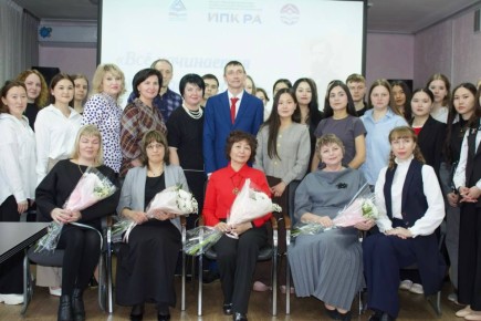 Сегодня в стенах педагогического колледжа имени В.А. Сластенина развернулся открытый диалог поколений: здесь прошла пресс-конференция, приуроченная к Дню наставника, который отмечается 2 марта